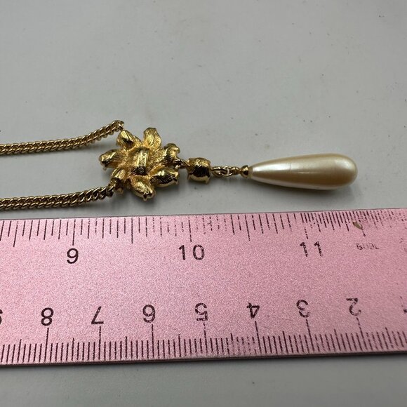 Monet Necklace Gold Tone Crystal Flower Pendant Faux Pearl Teardrop Dangle 22 In - Picture 8 of 10